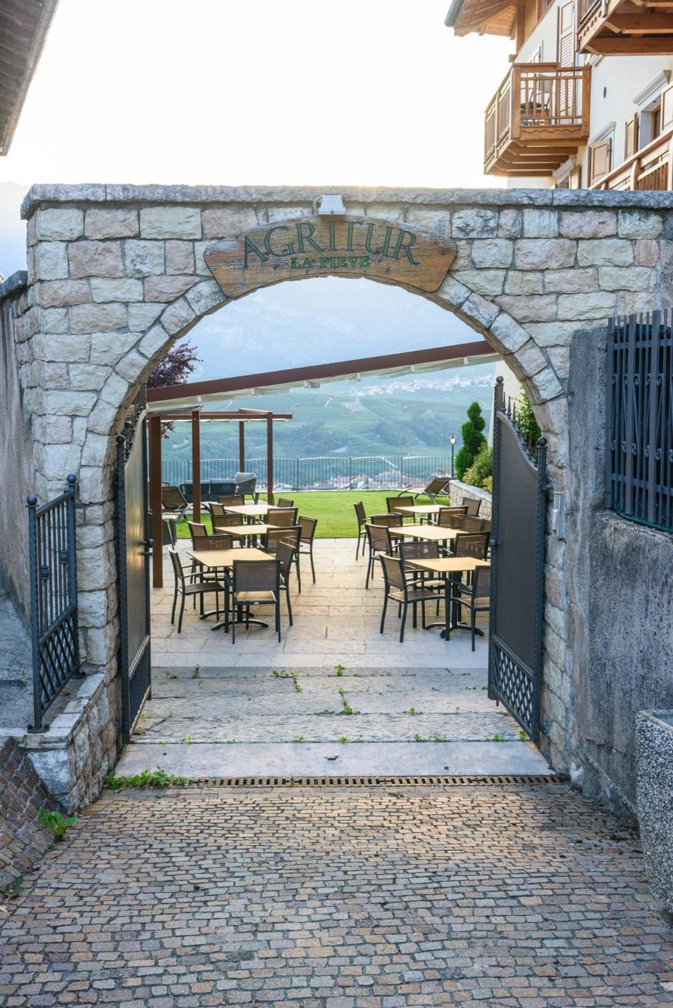 Agritur La Pieve Villa Taio Eksteriør billede